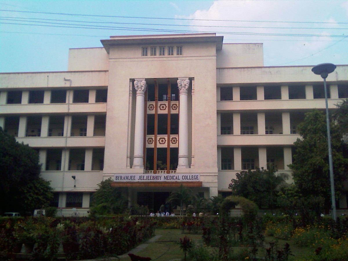 B.J. Government Medical College, Pune — campus exterior