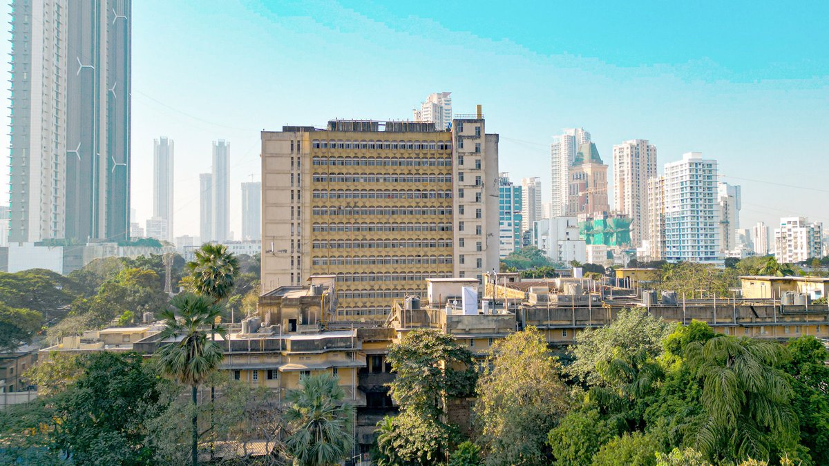 Seth G.S. Medical College, Mumbai — campus exterior